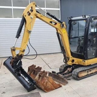 2013 / Mini Pelle CAT 302.2D / 2,1 T