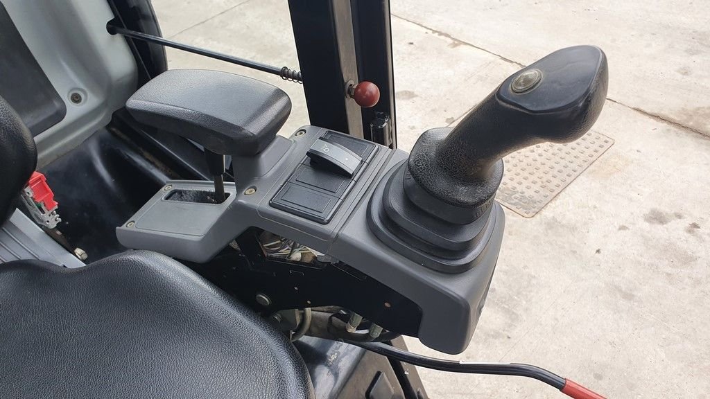 2013 / Mini Pelle CAT 302.2D / 2,1 T – Image 13