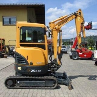 2015 / Mini pelle HYUNDAI Robex 25Z-9A / 2,6 T