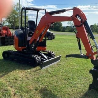 2017 / Mini pelle Kubota U27-4 / 2,5 T
