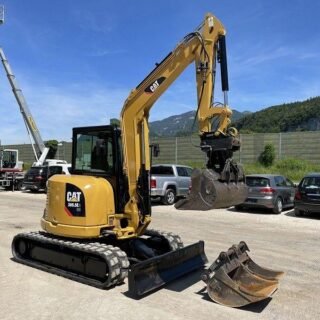 2013 / Mini pelle CATERPILLAR 305 5E / 5,2 T