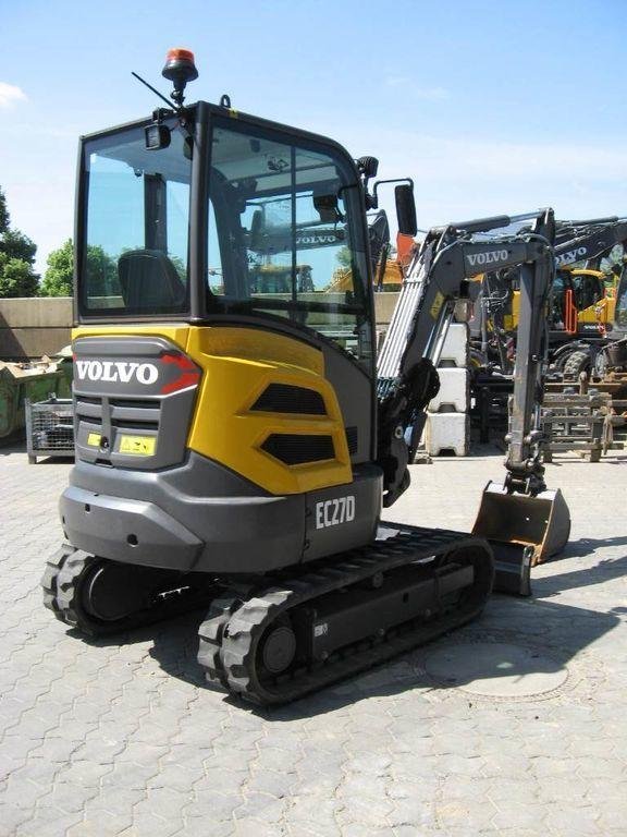 2017 / Mini pelle Volvo ECR 27D / 2,6 T – Image 5