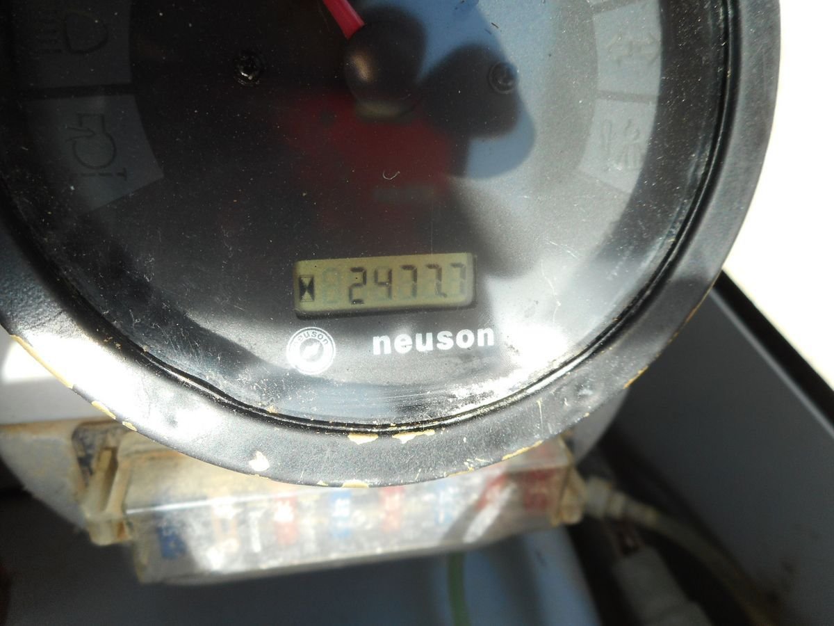 2012 / Mini Pelle Neuson 2003 / 2,2 T – Image 5