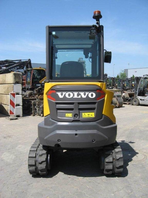 2017 / Mini pelle Volvo ECR 27D / 2,6 T – Image 9