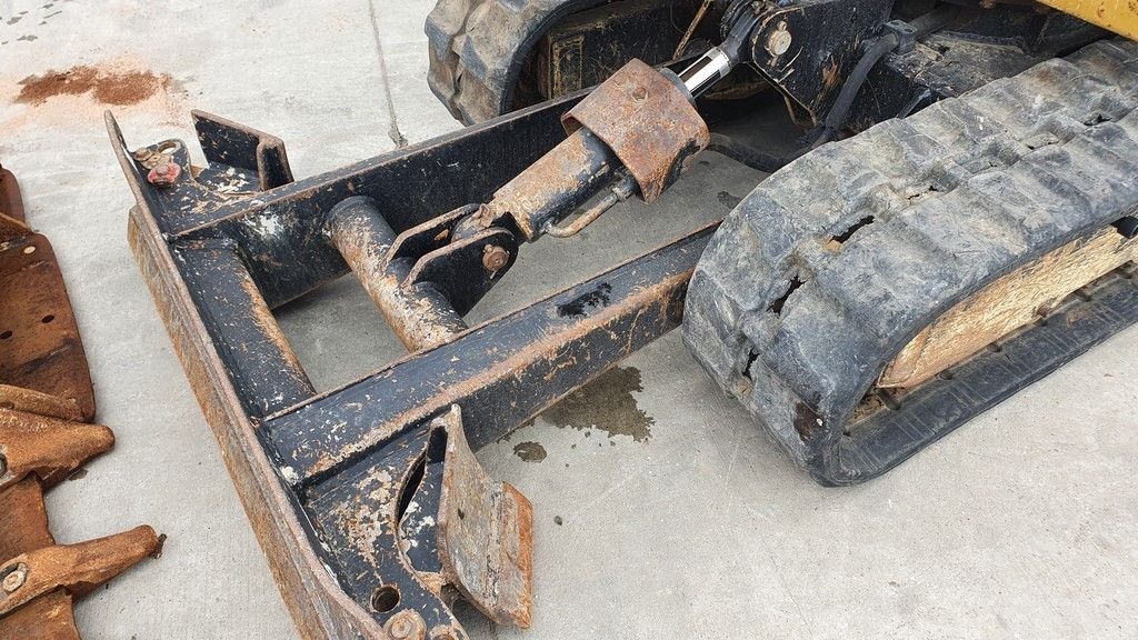 2013 / Mini Pelle CAT 302.2D / 2,1 T – Image 9