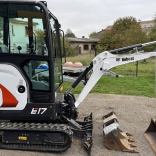 Mini Pelle BOBCAT E17 + 3 Godets GEITH – 1,71T – 2021 (Pelle de chantier, non destinée au transport de passagers)